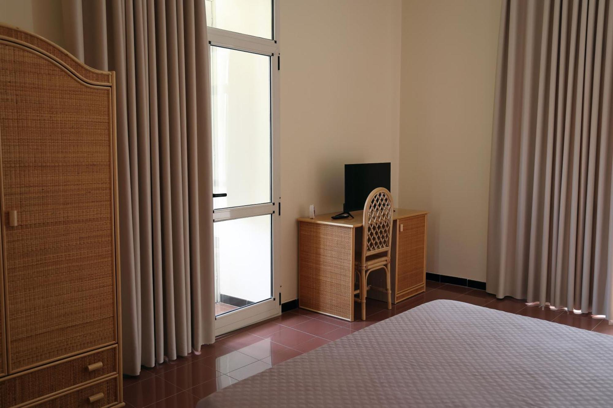 Hotel Della Piazza Пицо Екстериор снимка